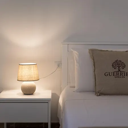 Bed and breakfast Guerrieri & 4*