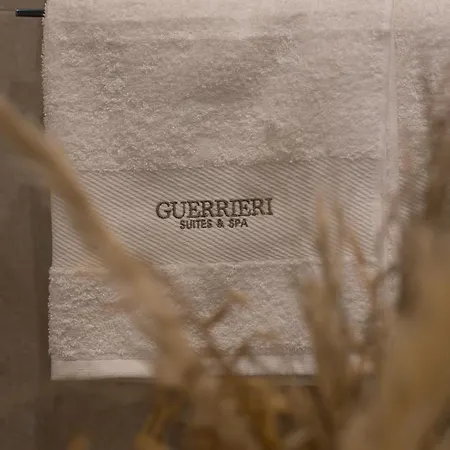 Guerrieri & Bed and breakfast Campi Salentina