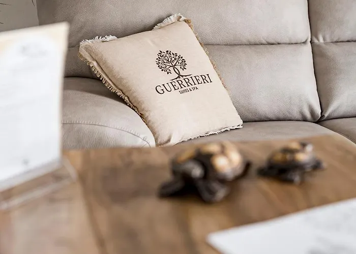Guerrieri & فندق مبيت وإفطار 4*